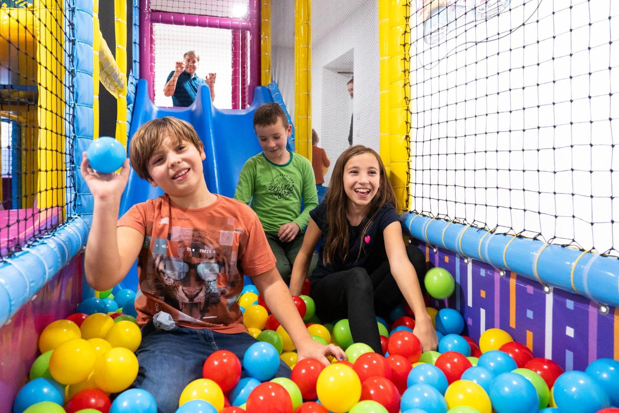 Family Apartments By Astoria Hotel & Medical Spa Κάρλοβι Βάρι Εξωτερικό φωτογραφία
